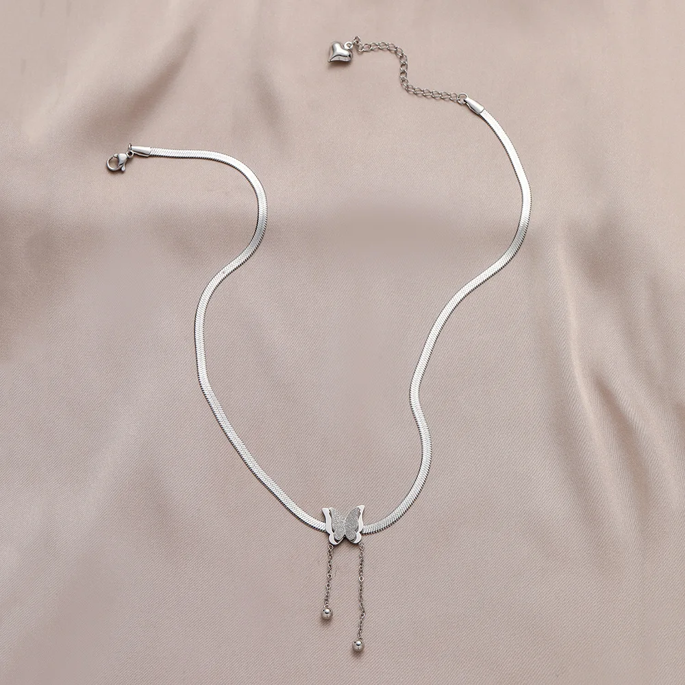 

Stainless Steel Fashion Butterfly Necklace for Women Jewelry Aesthetic Blade Snake Chains Charms Necklaces Kpop Luxury Bijoux