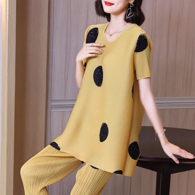 Blouse Pleated fashion foreign air jacket female 2021 summer new wave point print loose cover belly big size casual Blouse