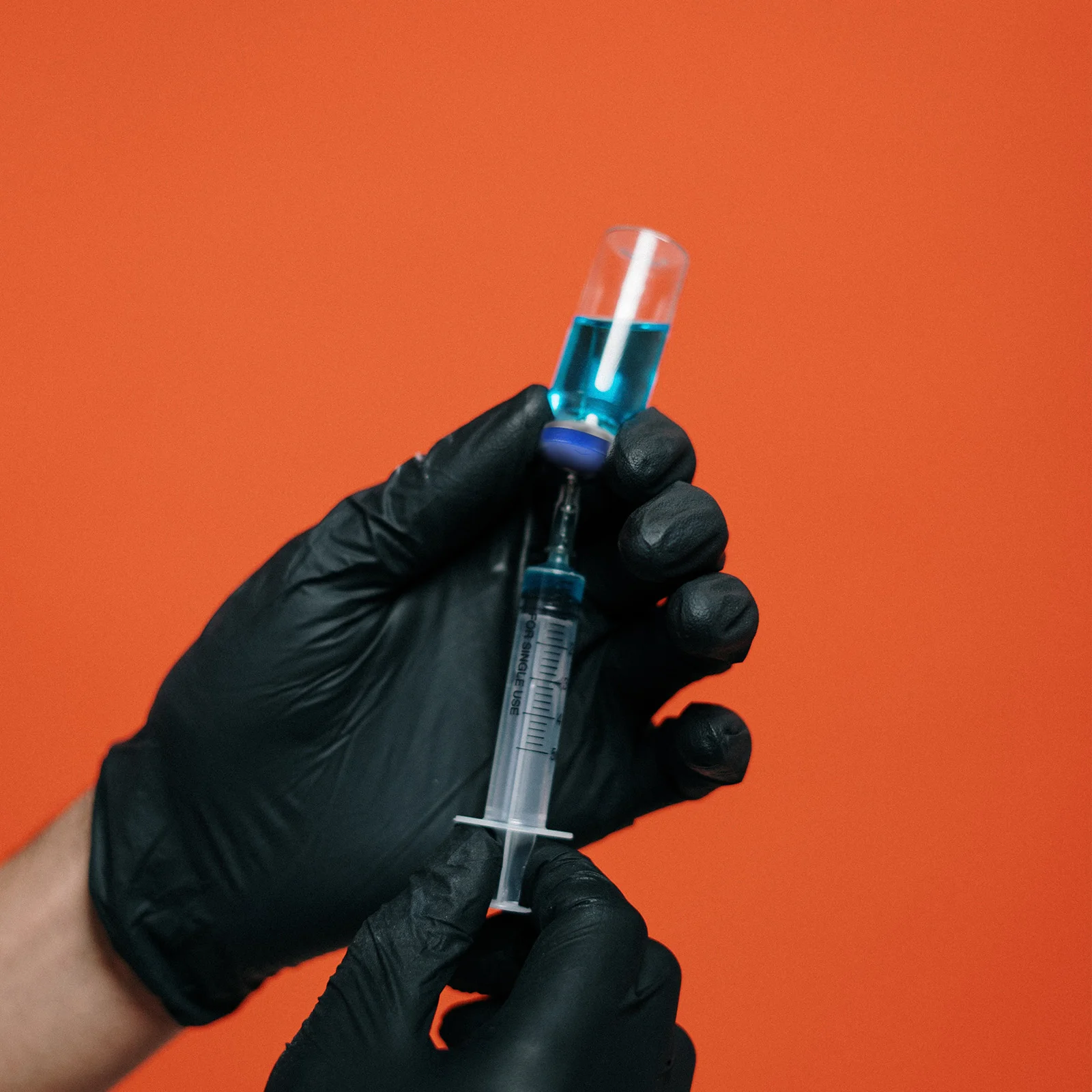 Рисунок 3 - алюминиевые пластиковые крышки