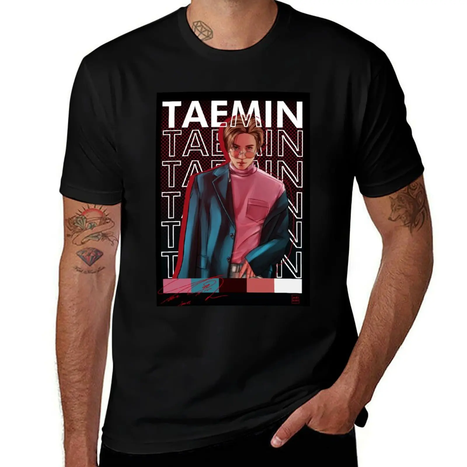 Фото Футболка LEE TAEMIN POSTER, базовая однотонная хлопковая футболка с короткими рукавами №1