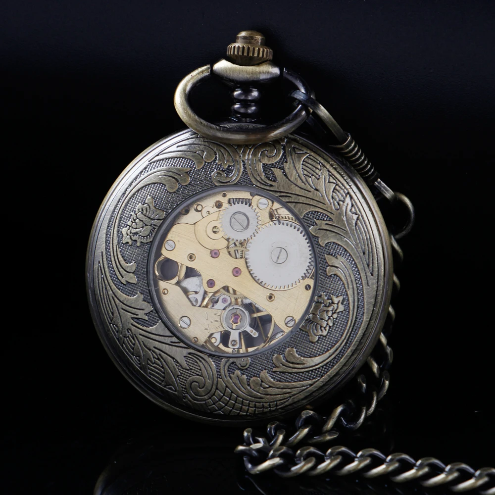 Vintage Bronze Rudder Hollowed-Out Mechanical Manual Pocket Watch Gold Roman Digital Skull Dial Pendant Automatic Antique Clock