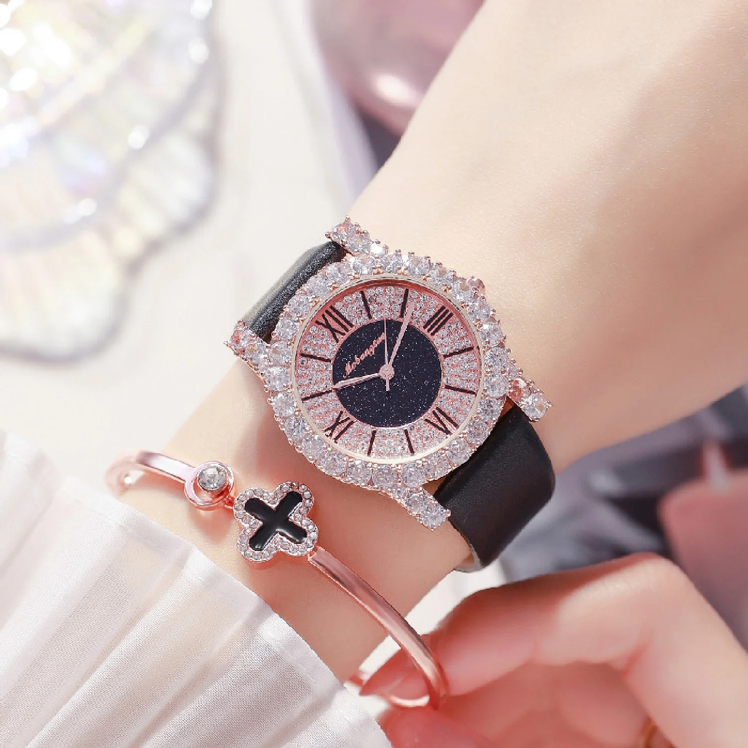 Red Luxury Diamond Fashion Women Watches Ladies Quartz Wristwatches Leather Female Clock Romantic Gifts Timepiece Drop Shipping enlarge