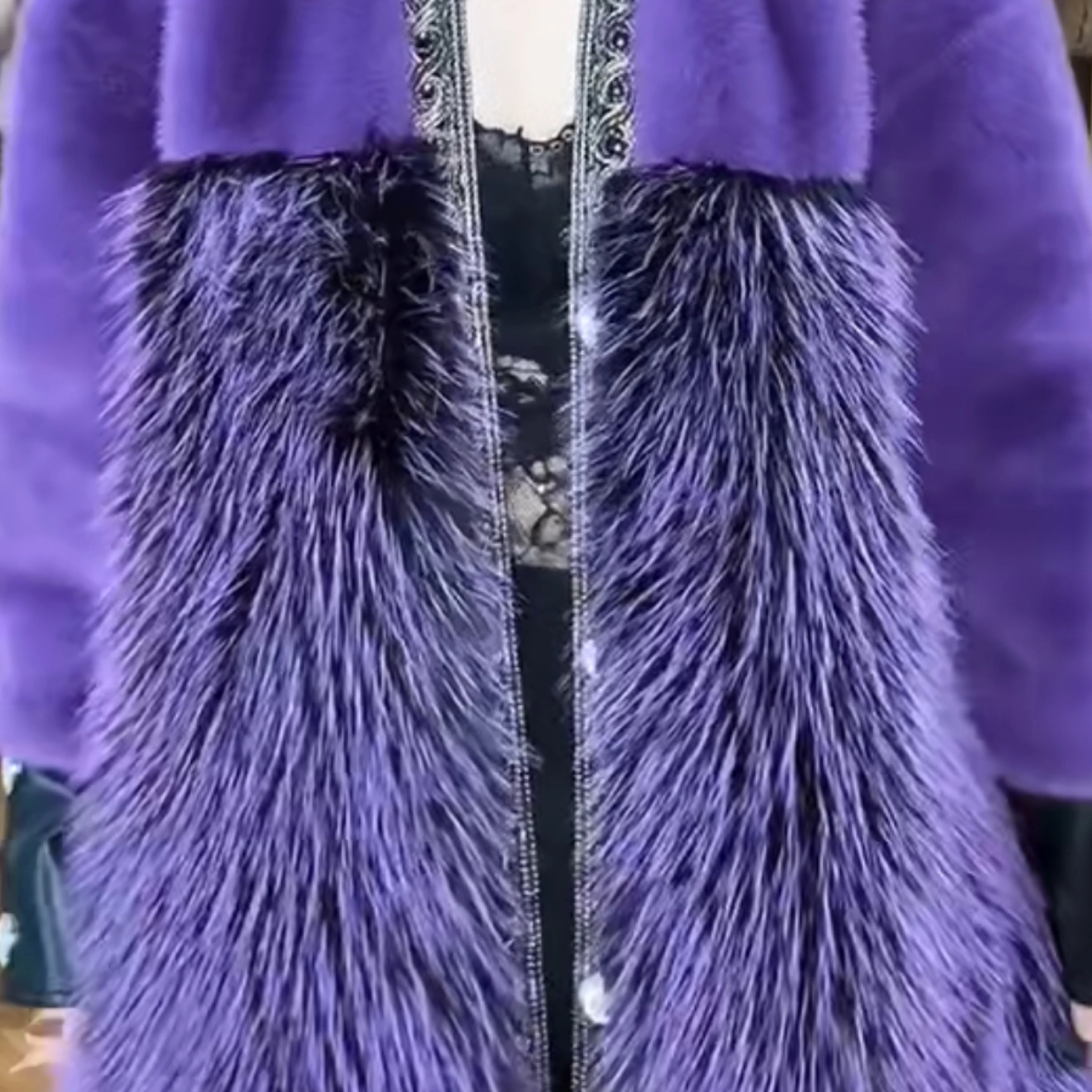 European Fur Jacket 2022 New Winter Coats Fashion High-End Long Sleeve Women's Toka Double Face Wool Leather Warm Faux Fur Coat