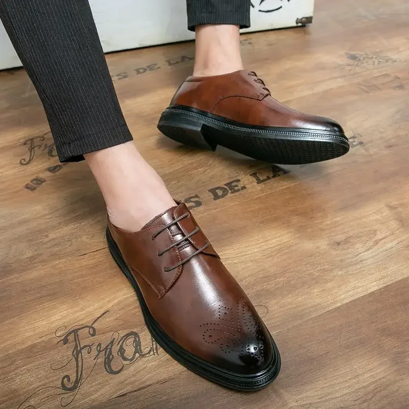 

Туфли мужские кожаные деловые, повседневная обувь, заостренный носок, тонкие, в британском стиле, для свадьбы, работы, весна-лето