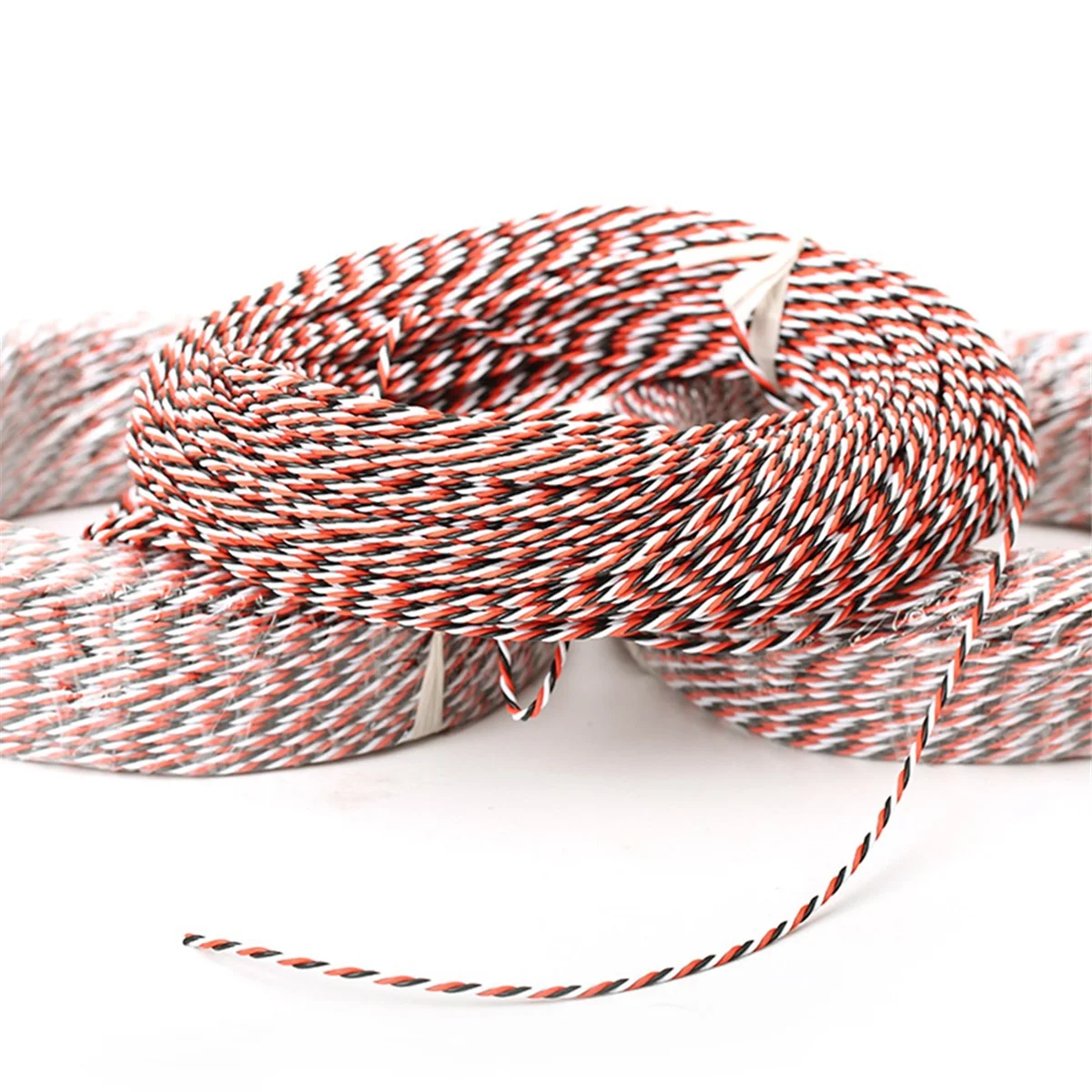 Фото 2 шт., 5 м, 16 футов, 20AWG, 30 ядер/60 ядер, поворотный удлинительный кабель сервопривода JR Futaba, витой провод для аксессуаров радиоуправляемых самолетов №4