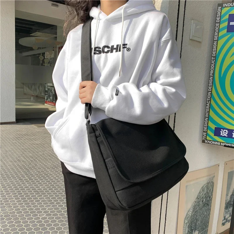 

Solid Color Designer Fashion Shoulder Bag Premium Canvas Mailman Bag Unisex Casual Youth Schoolbag Large Capacity Diagonal Bag