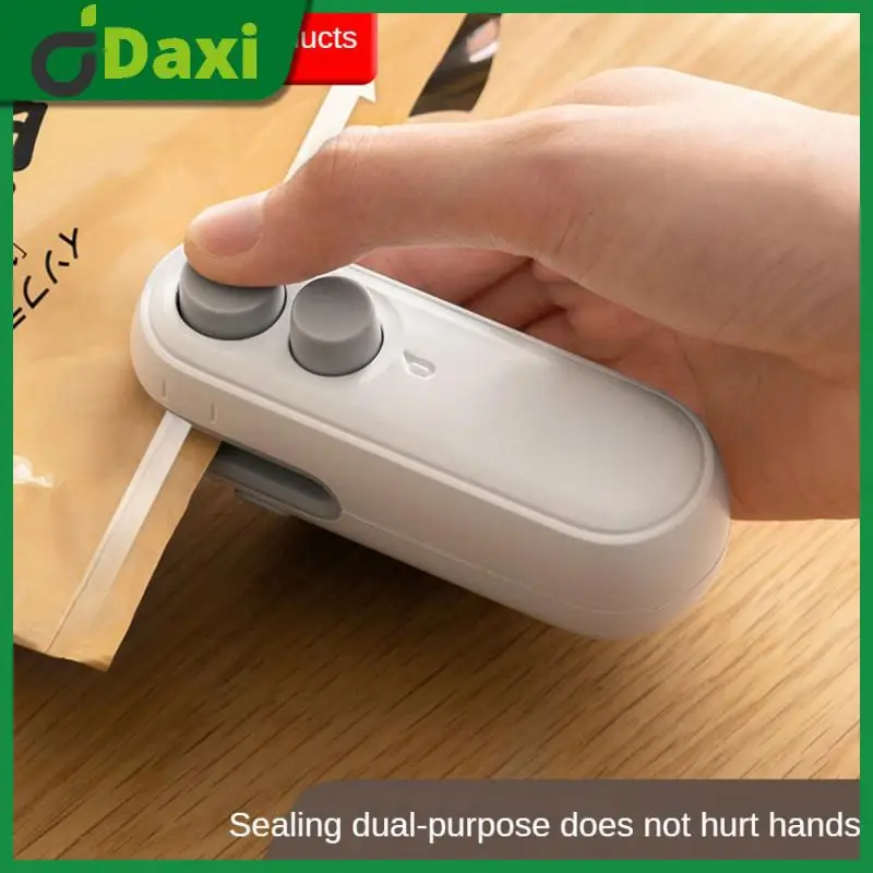 

Mini Heat Bag Sealing Machine Moisture-proof Snack Machine Reusable portable Sealer Packing Food Storage Packing Kitchen Gadgets