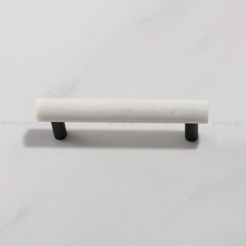 

Латунные ручки для шкафов из мрамора