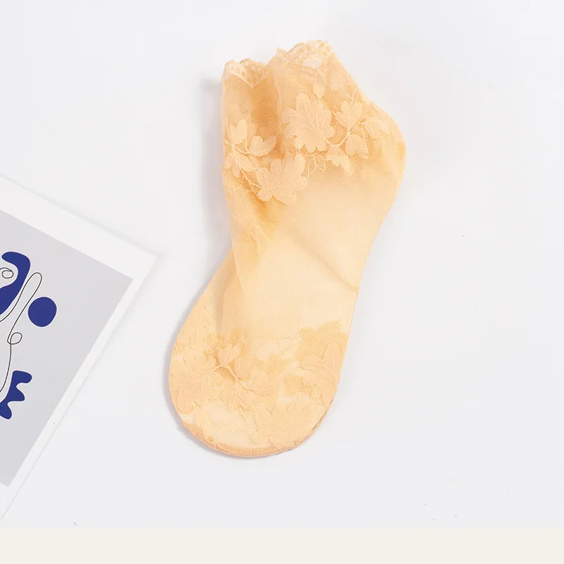 Lolita Women Invisible Lace Socks Thin Female Lace Boat Socks Hollow Non-Slip Shallow Solid Color Transparent Socks Ladies Sock