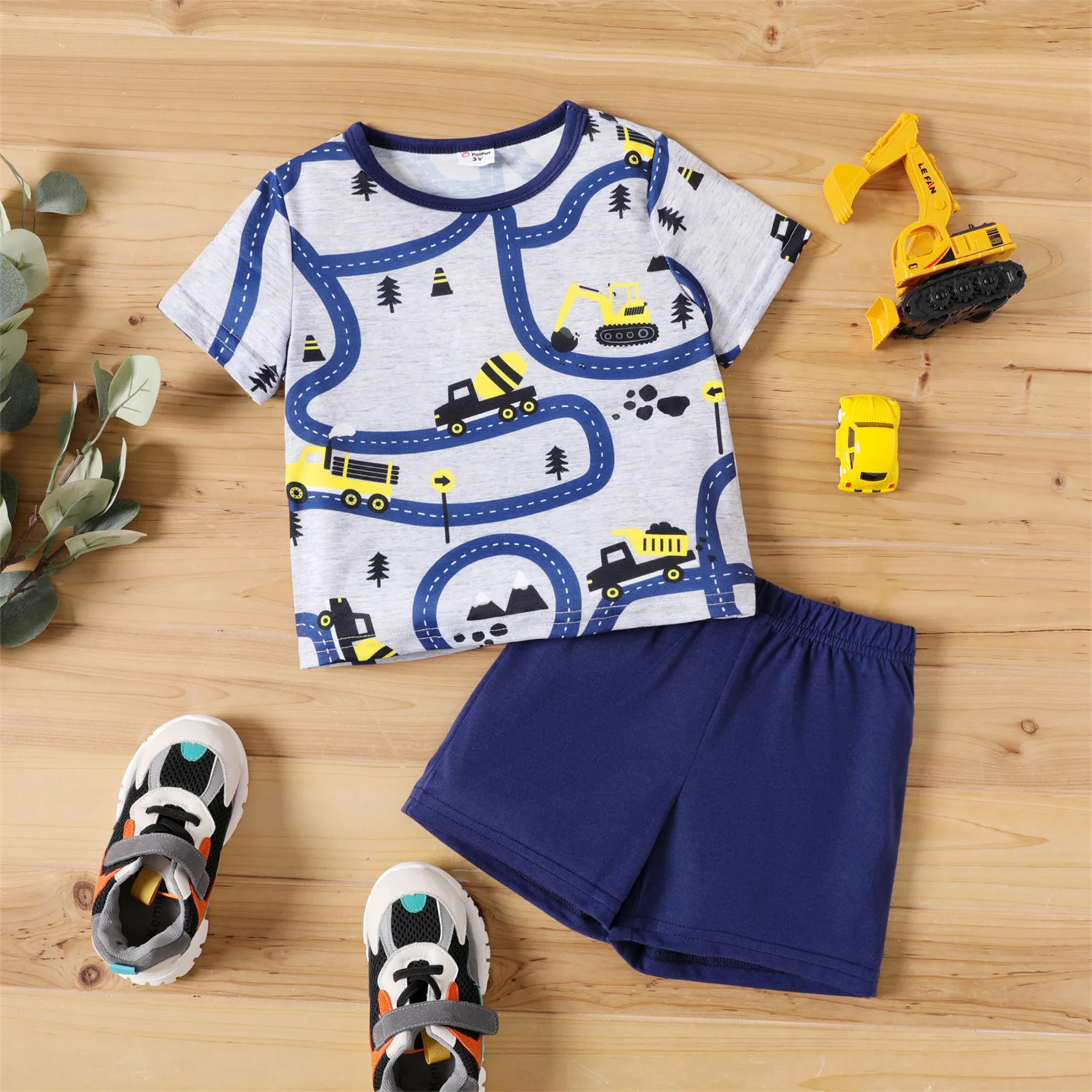 

PatPat Baby Boy Clothes 2-piece Toddler Road Vehicle Print Short-sleeve Tee and Elasticized Grey Summer Casual Shorts Set