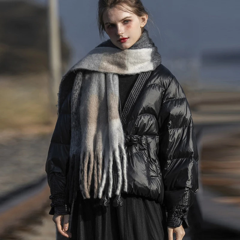 Chinese style knot puffer jacket warm Women High street Batwing sleeve 90% white duck down coat 2023 New clothing INKEO 2O373