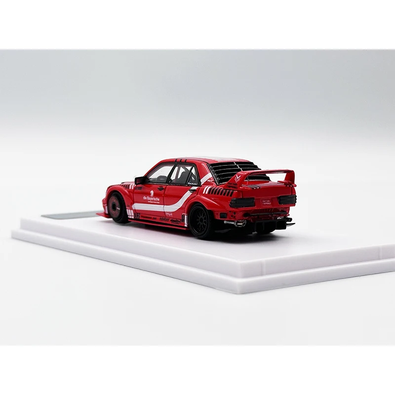 DCM 1:64 190E W201 EVO II Модифицированная красная Гальваническая литья под давлением