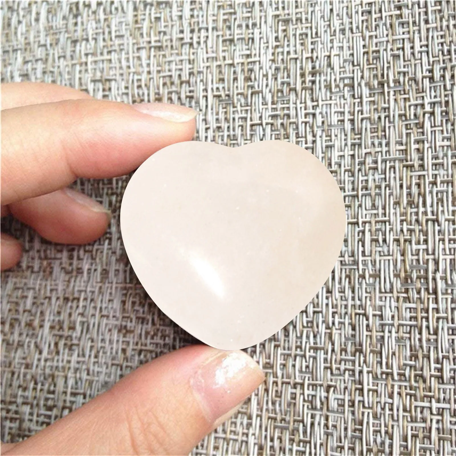 

Crystal Natural Heart Shaped Polished Heart Shaped Gem Rose Quartz Amethyst All Kinds Of Chakra Stones for Jewelry Making