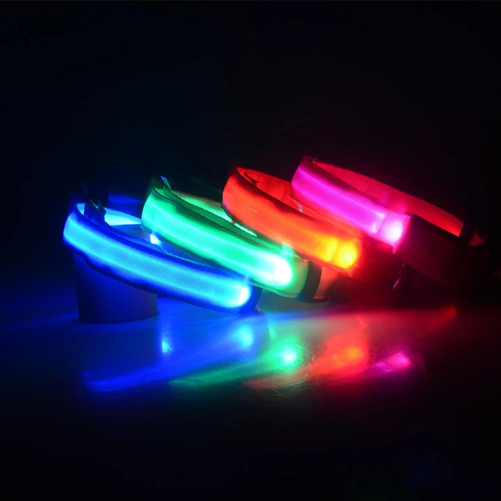 

LED Glowing Dog Collar Adjustable Flashing Rechargea Luminous Collar Night Safety Glow Dog Loss Prevention Collar Pet Product