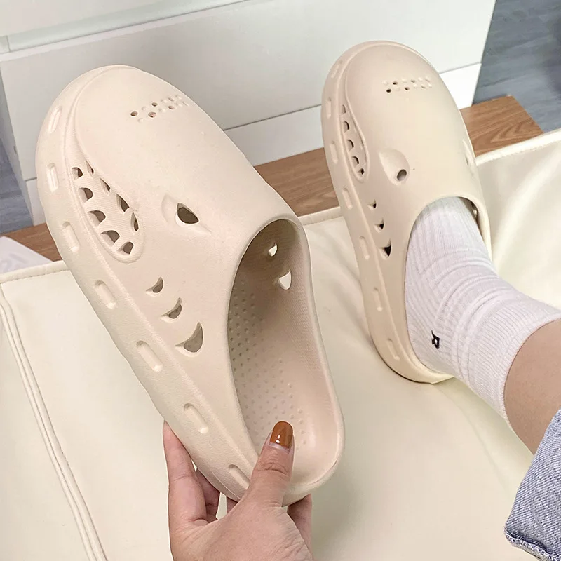 

Shark slippers women Sandals Flip Flops cartoon Platform Cloud Woman Beach Slides Indoor Non Slip Summer Beach Sandals Men Male