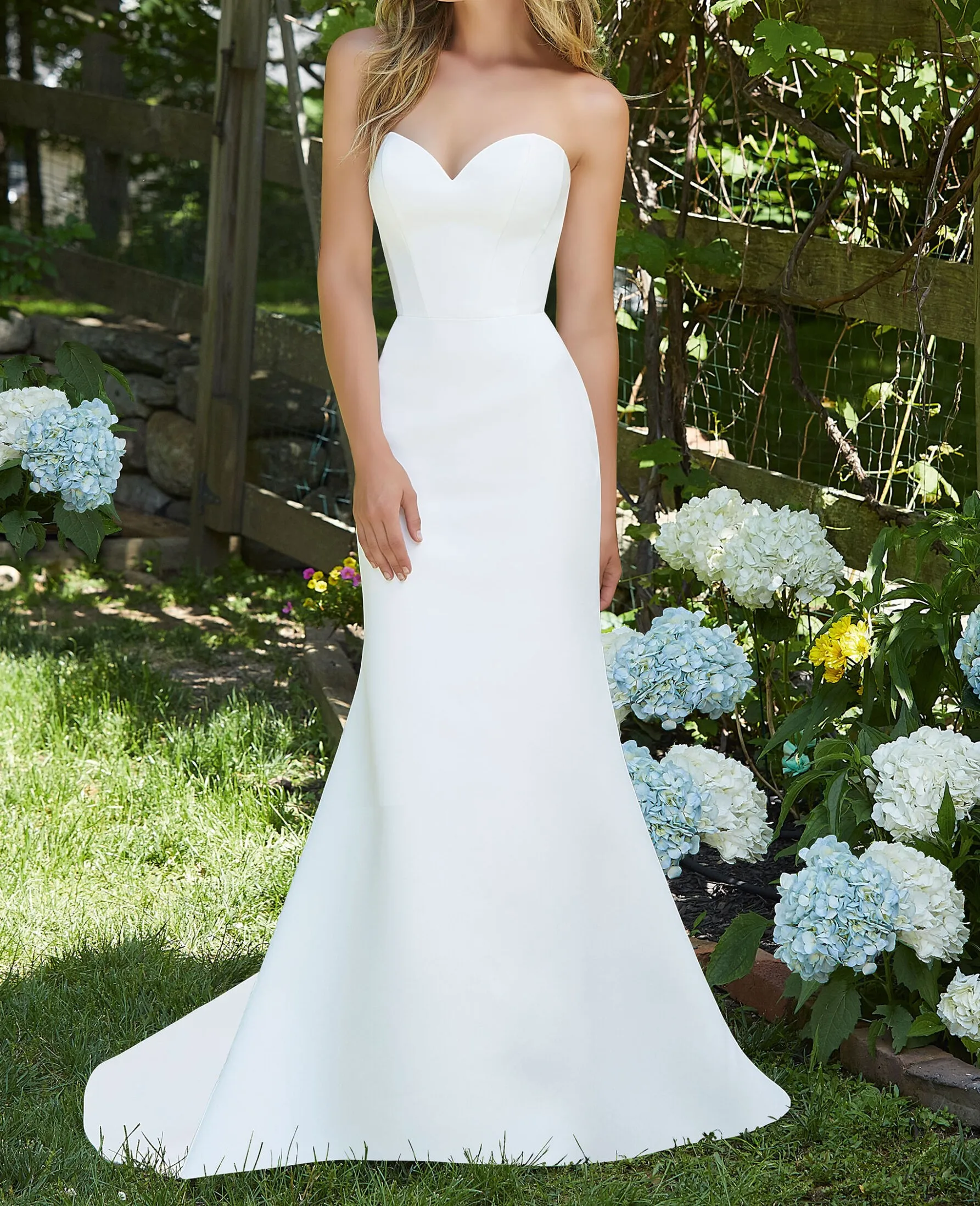 

2023 Long New Strapless Women Bride Mermaid Satin Wedding Dress WHW-455