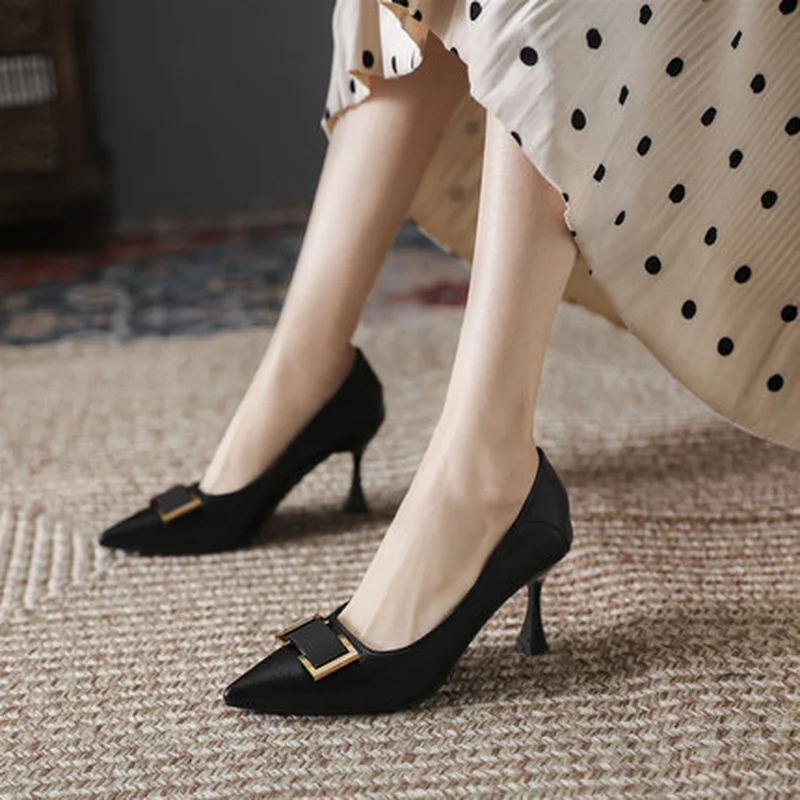 

Женские туфли с острым носком, красные, черные туфли на среднем каблуке, весна-осень 2023