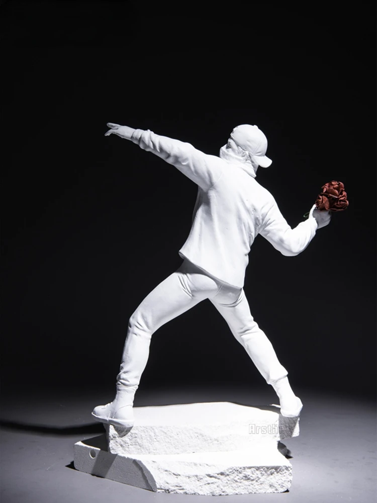 

Resin Statues Sculptures Banksy Flower Thrower Statue Graffiti Pop Art Sculpture Figure Collectible Art Home Office Room Decor