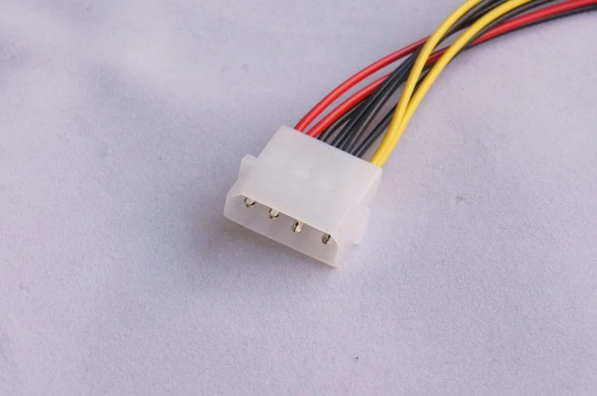 Соединитель адаптера кабеля для видеокарт 2 IDE Dual 4pin Molex Male к 6 Pin Female PCI-E Y Power |