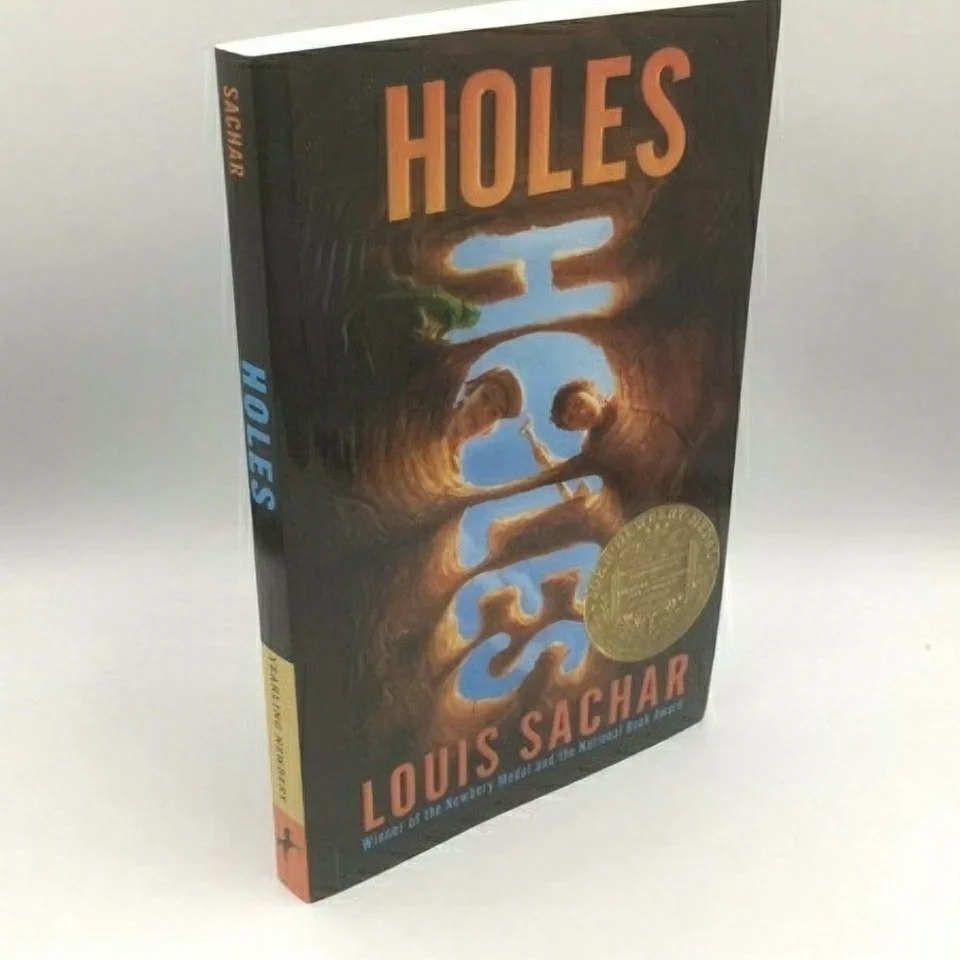 

Holes by Louis Sachar in English original novels story book for teenagers and children Award-winning books