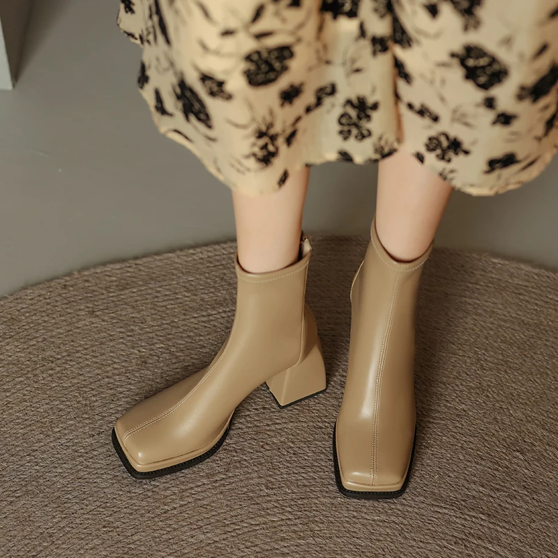 

Korean Version Elastic Women's Shoes Autumn And Winter Boots Square Head Thick Soled Shoes Fashion Boots