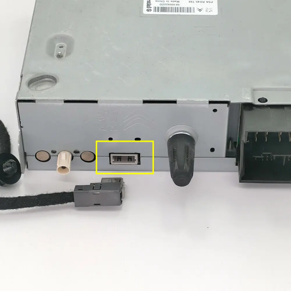 Фото USB-кабель для Peugeot 206 207 307 308 407 408 Citroen C2 C3 C4, автомобильное радио RD9 RD43 RD45, 4-контактный разъем №2