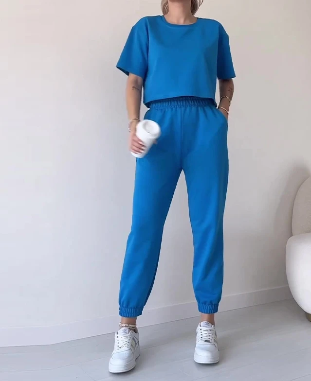 

Casual Two Piece Set for Women 2023 New Comfortable and Skin-Friendly Solid Color Short-Sleeved Top and Casual Sports Pants Set