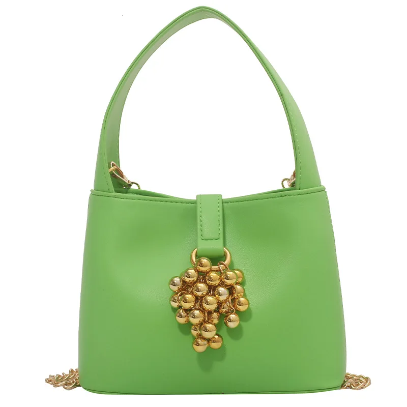 

2022 New Luxury Women Green Handbag Creative Grape Beading Evening Clutch Ladies Charm Leather Flap Shoulder Crossbody Bag
