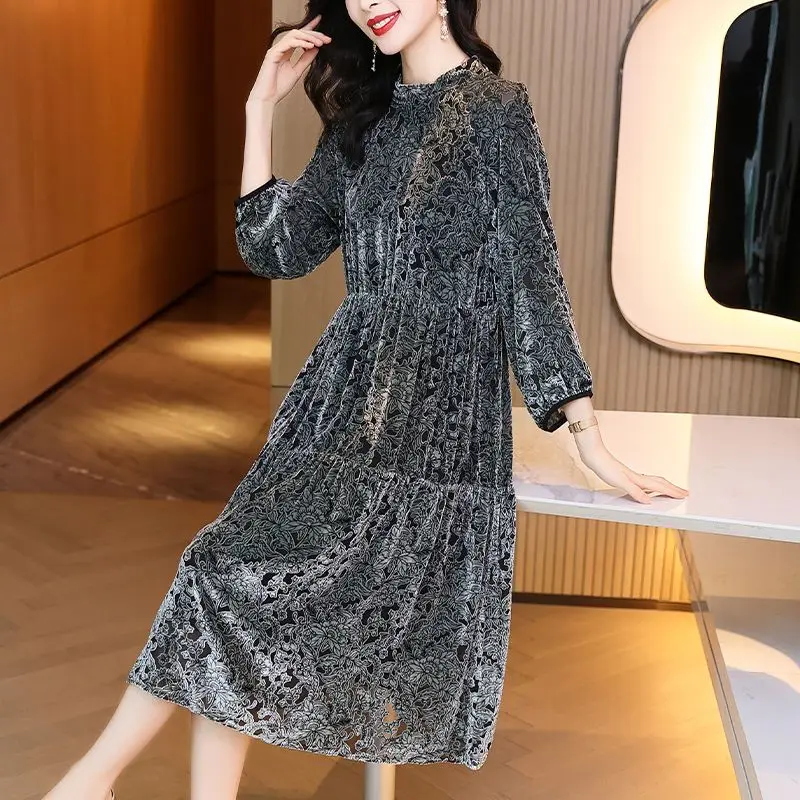 Женское платье с золотым бархатным принтом Осень-зима 2023 новинка Свободная