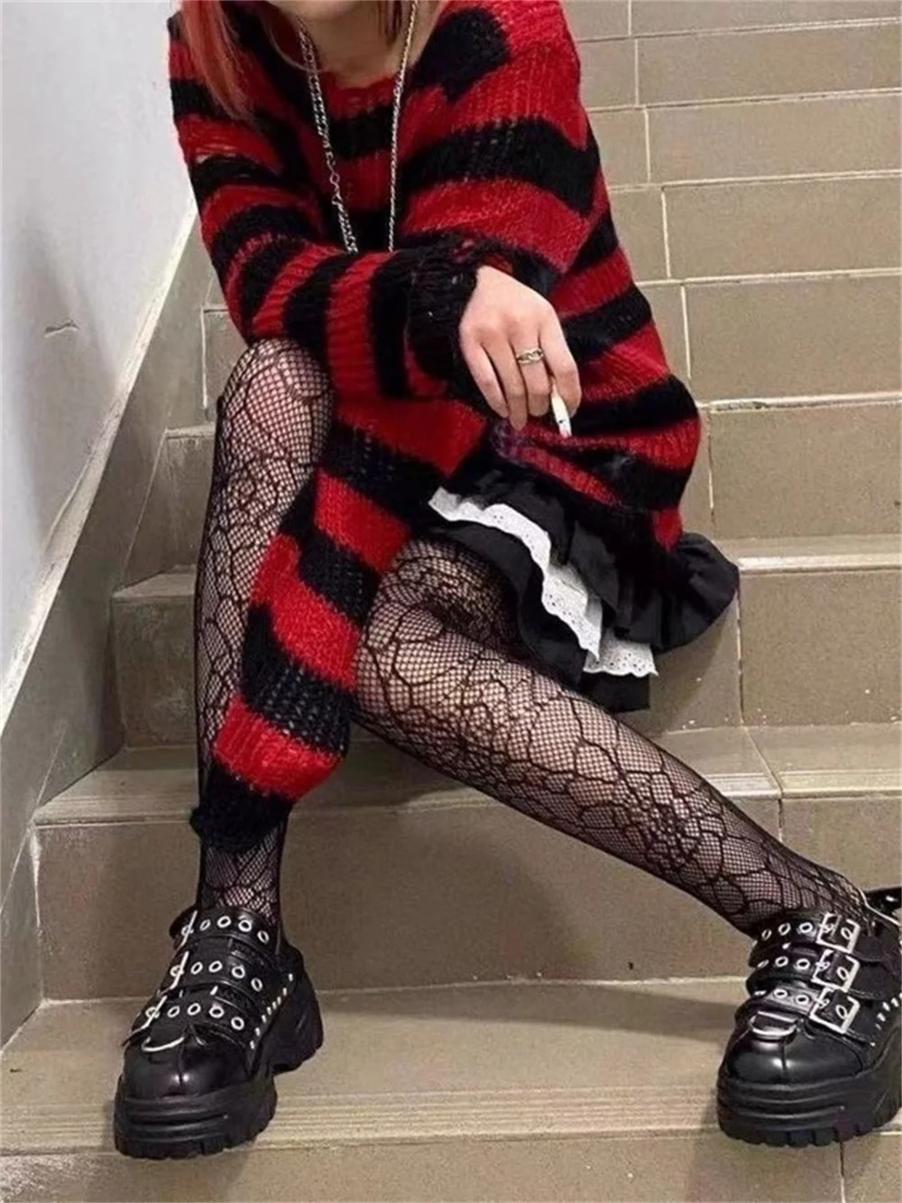 Женский пуловер в полоску свободный свитер готическом стиле вязаный гранж и феи