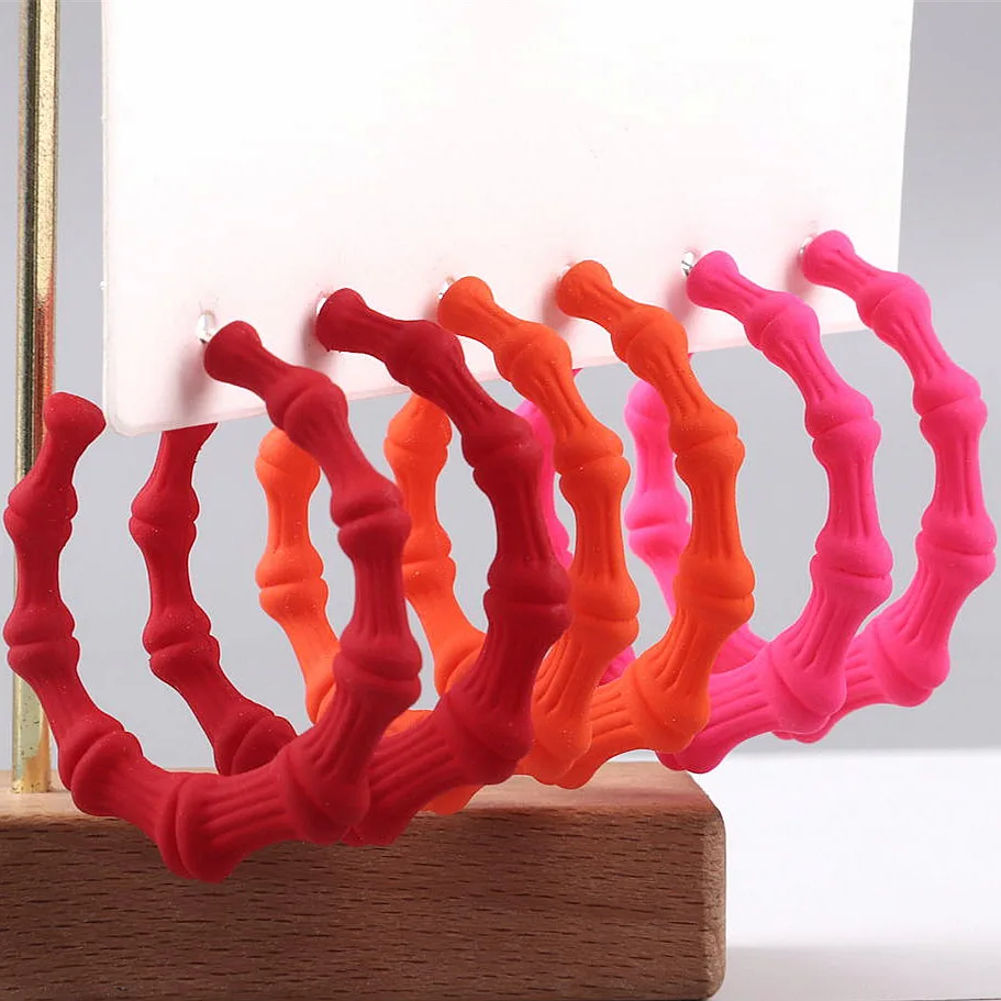 

Korean 3Pair/Set Bamboo C-Shape Acrylic Hoop Earrings for Women New Frosted Neon Colorful Small Circle Earring Statement Jewelry