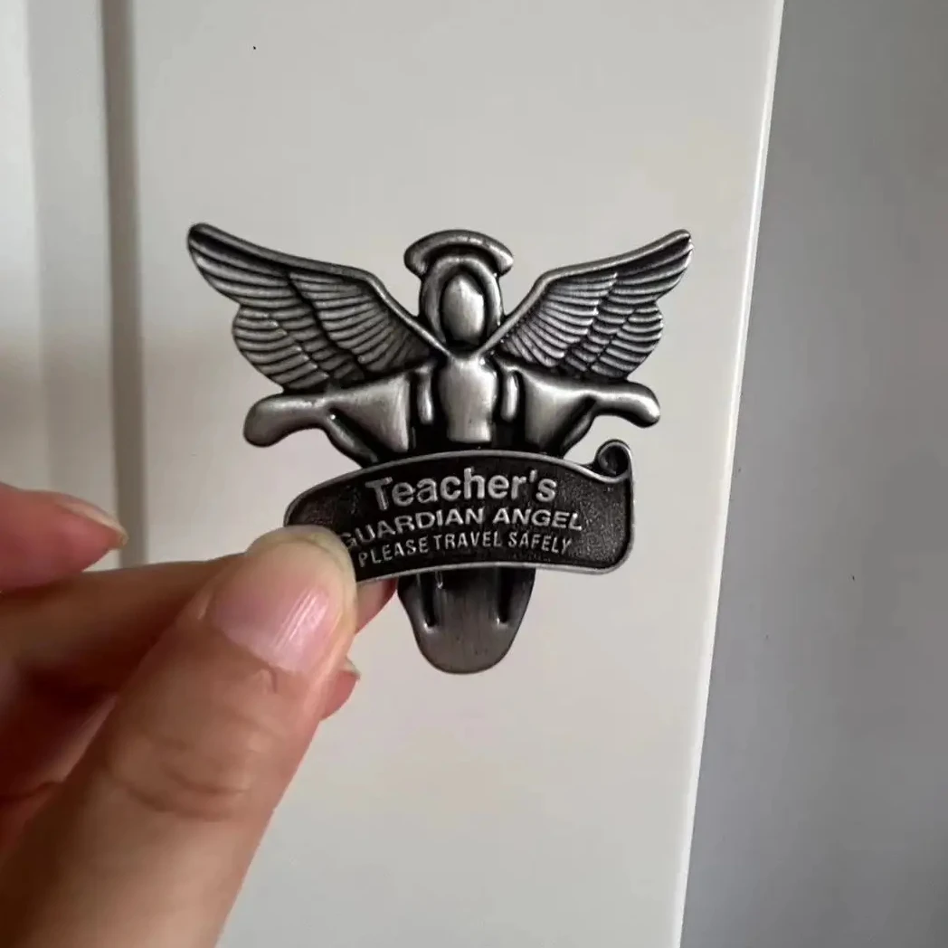 

Металлические скрепки с ангелом