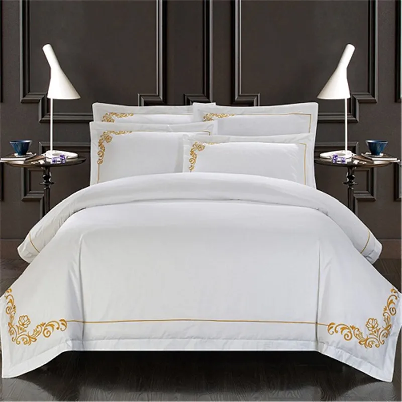 Chic Embroidered Duvet Cover Set 4/6Pcs White Hotel Bedding 