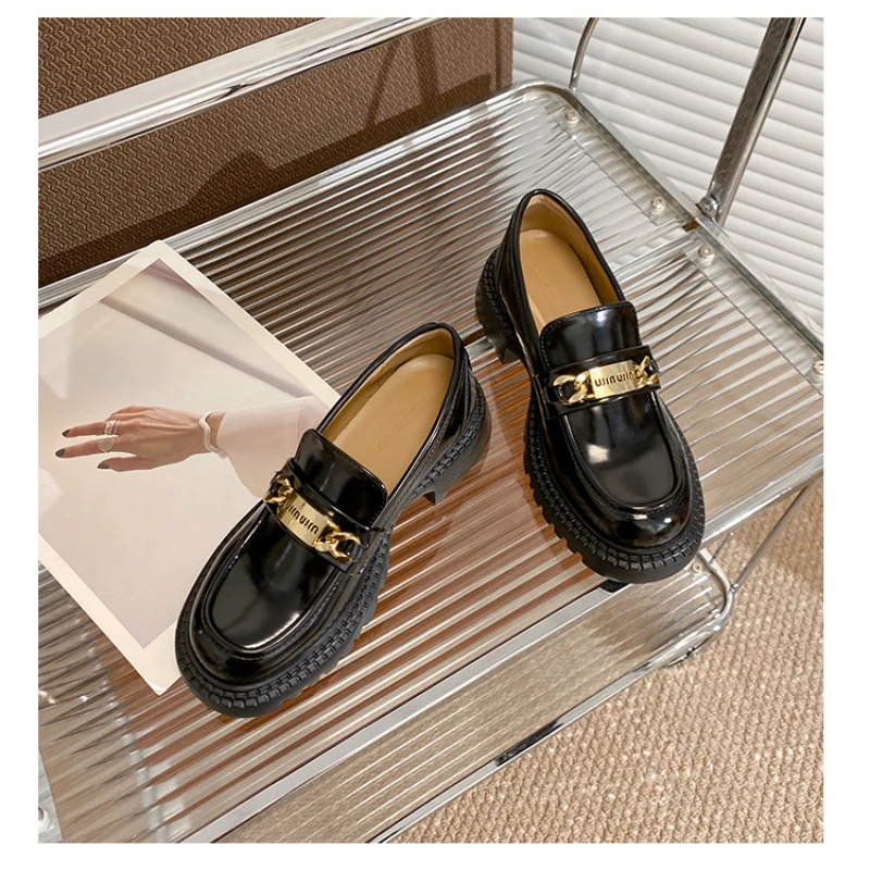 2023 Spring and Autumn New Style Loafers Women's British Style Metal Buckle Small Leather Shoes Thick Heel Single Shoes Women