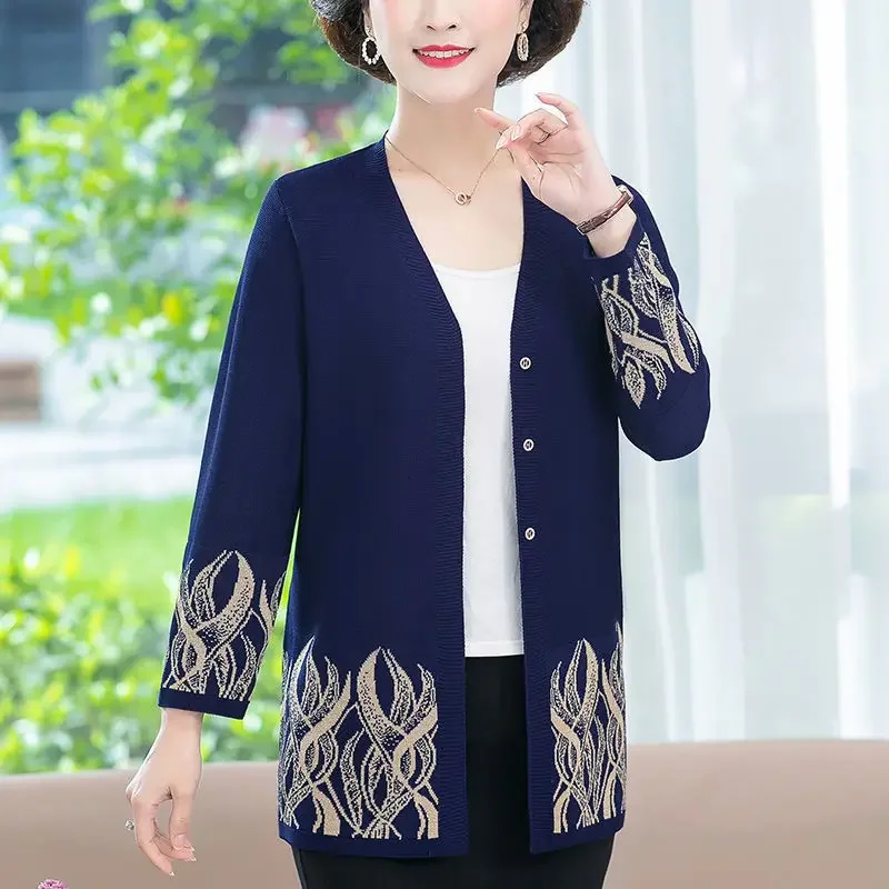 Новинка осени 2024 стильная куртка для женщин среднего и пожилого возраста вязаный