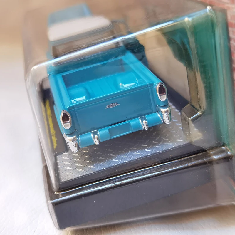 M2 Diecast 1:64 Scale GMC SUBURBAN CARRIER 1958 Pickup Alloy Model Colletion Toys | Railed/Motor/Cars/Bicycles