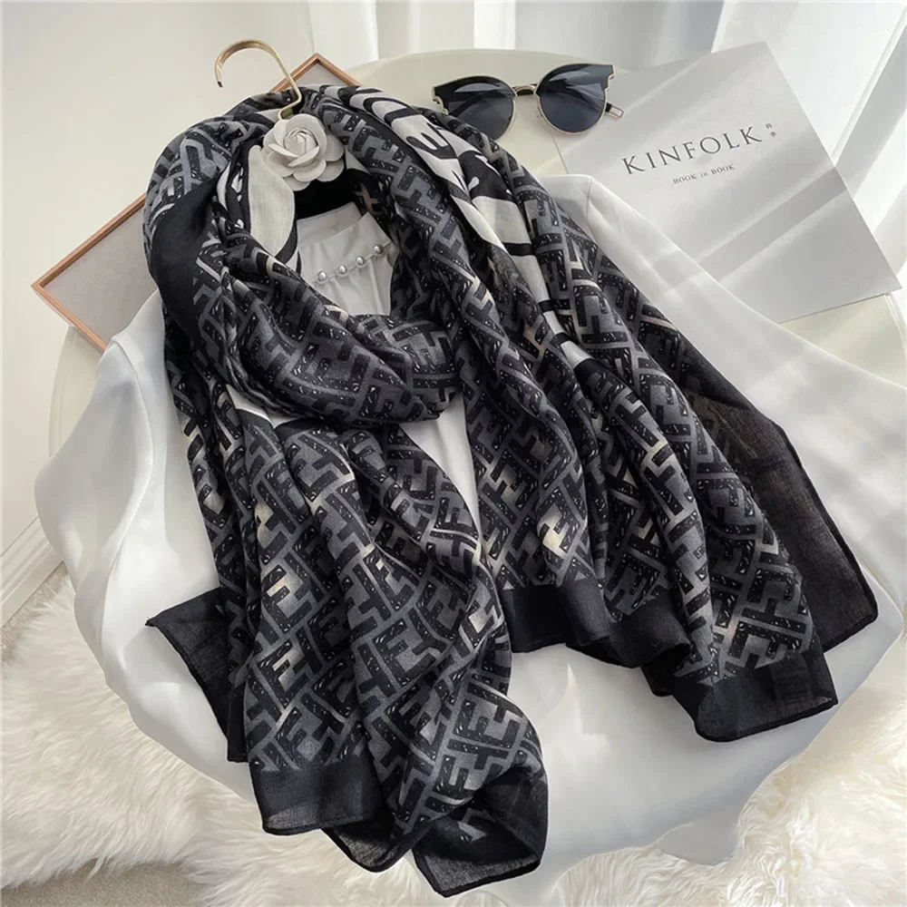 

Women Letter Fashion Scarf Autumn Winter Decoration Bandana Warm Shawl Necklace Turban Wraps Luxury High Quality Ladies Scarves