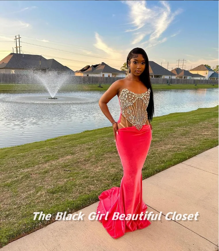 Персиковые розовые изысканные коктейльные платья черные блестящие