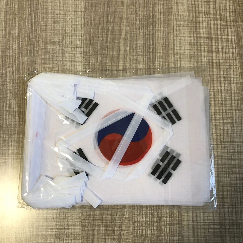 

20pcs/lot Korea bunting flags 14x21cm polyester Pennant Korea String flags Banner Buntings Festival Party Holiday decoration