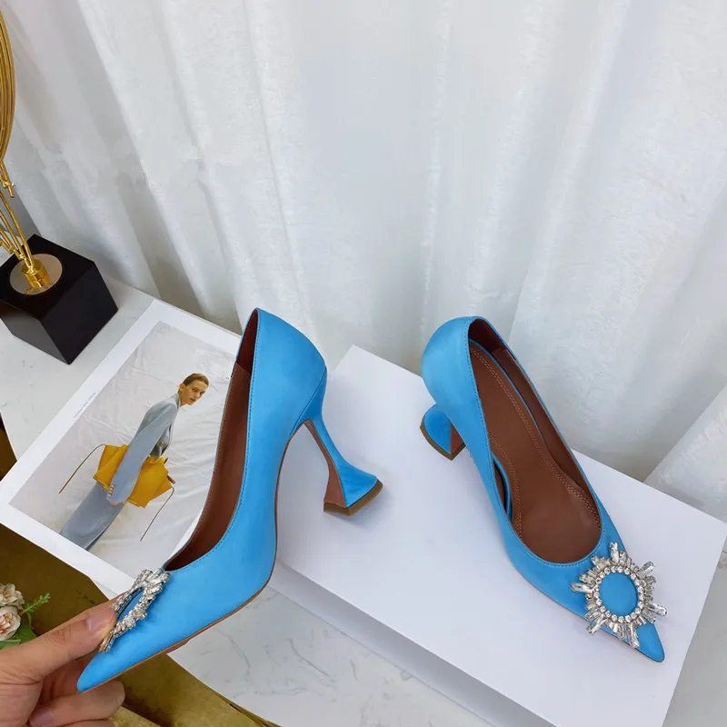 2022 European and American women's pointed satin high-heeled sun buckle rhinestone single shoes