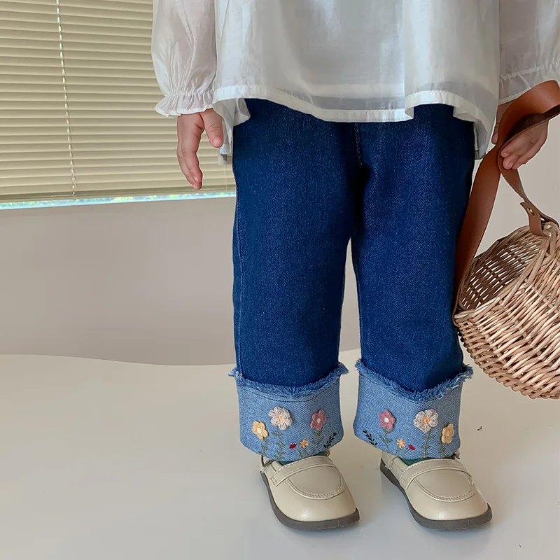 

Autumn Kids Crimped Wide Leg Jeans Girls Loose Thin Floral Embroidery Denim Pants Children Fashion Casual Trousers