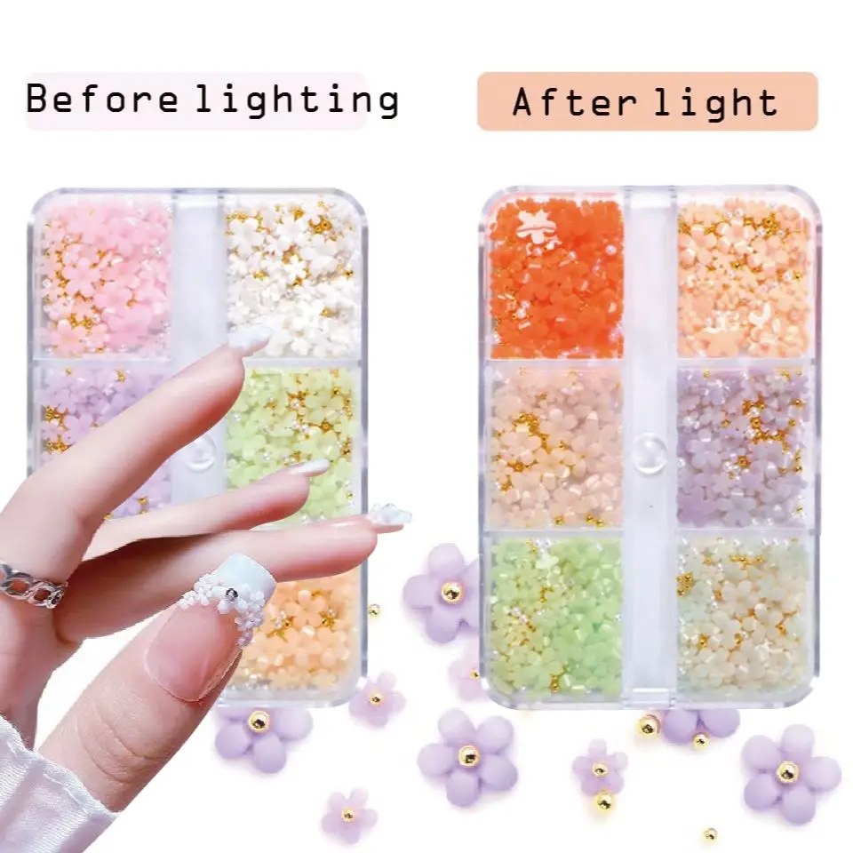 

Sun Light UV Sensitive Changing Color Nail Flower Charms Florets Color Changing Nail Ornament 12 Grids/Box Nail Art Decorations