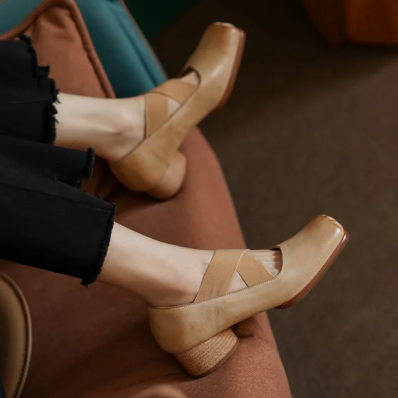 Туфли женские в ретро стиле квадратный носок перекрестная шнуровка повседневные