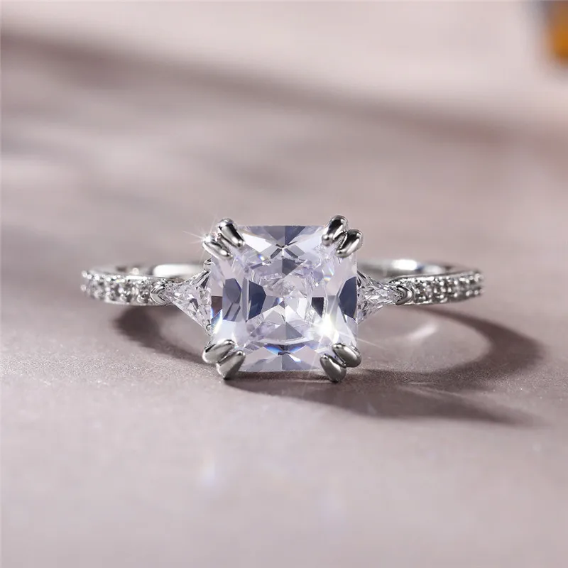 

New Simple and Elegant Wedding Rings for Women Luxury Silver Color Transparent Cubic Zirconia Fashion Engagement Jewelry 2021