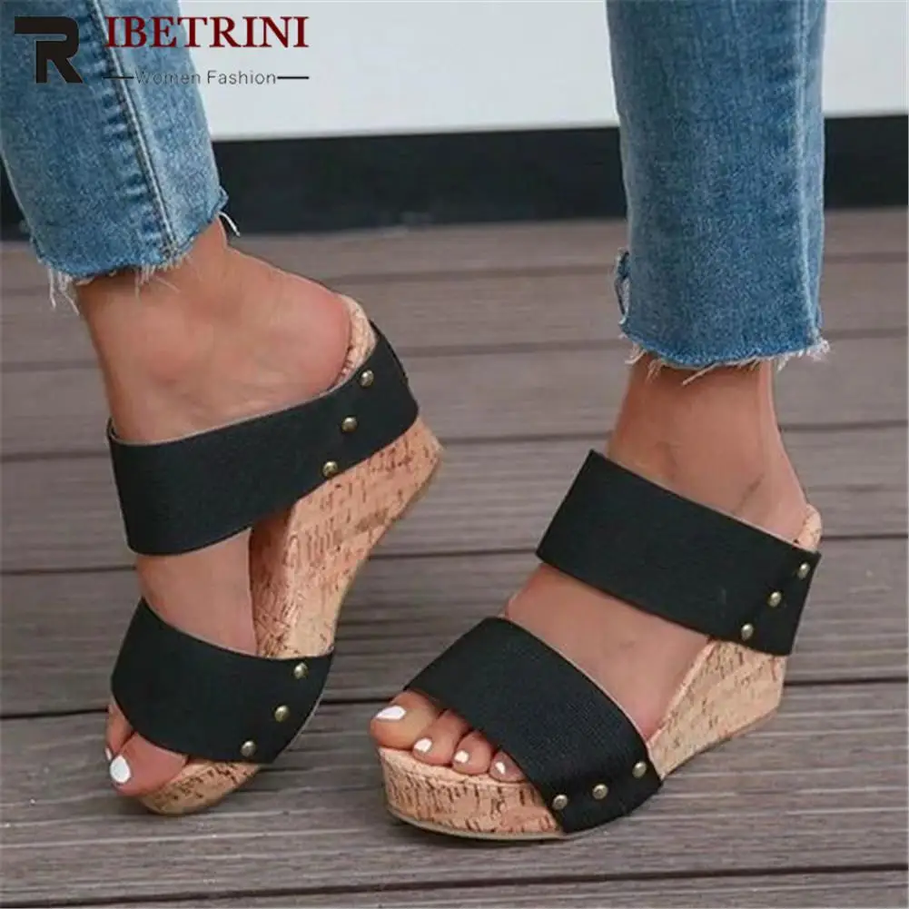 

Сандалии женские на танкетке, удобные туфли с узкими ремешками, повседневная офисная обувь в римском стиле, с открытым носком, на лето