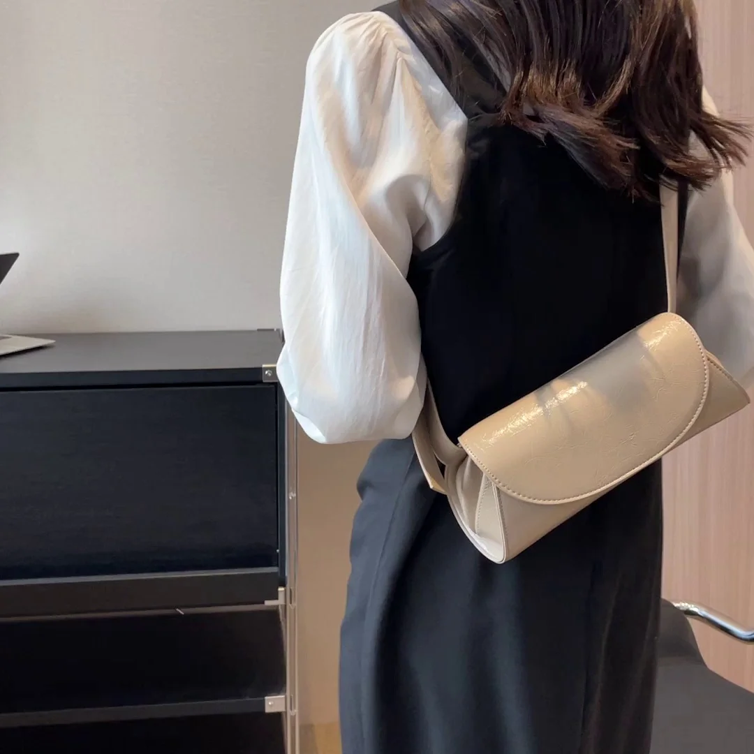 

Fashion Adjustable Wide Strap Shoulder Bag For Women Underarm Small Retro Bag Antumn Winter Handbag Shopper Purse Crossbody Bag