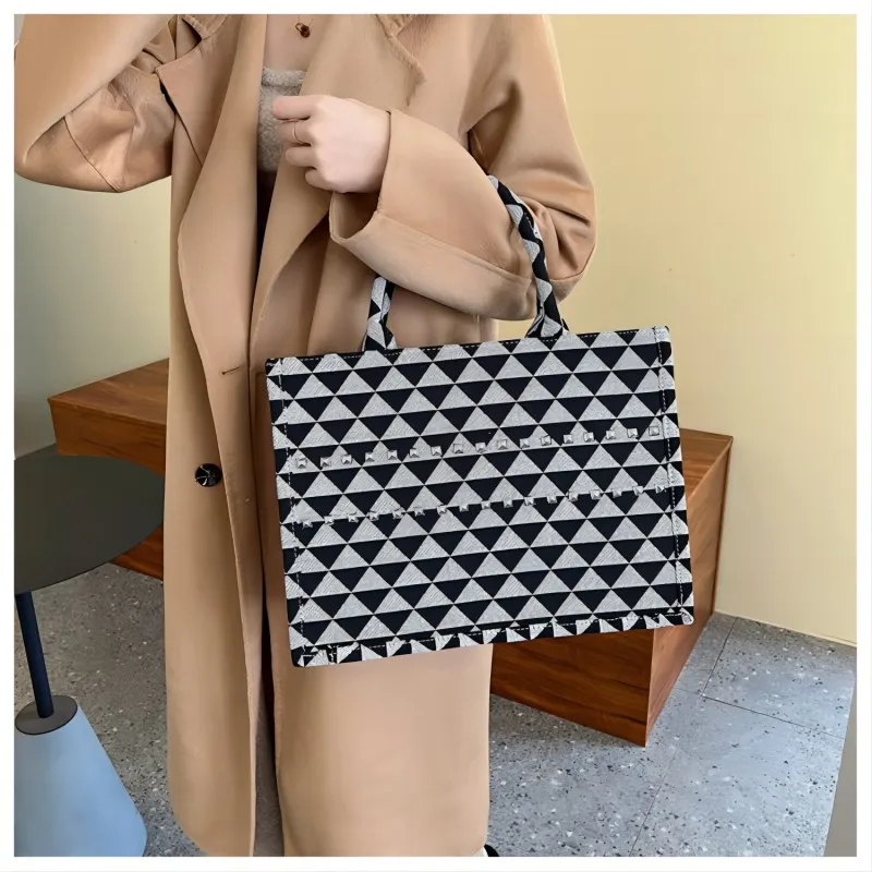 CGCBAG 2023 Fashion Canvas Tote Bags For Women Designer Luxury Handbags Casual Commuting Lage Capacity Female Shoulder Bag