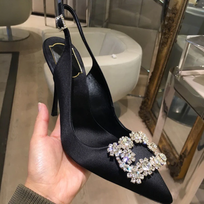 2023 European and American ladies new pointed high heels rhinestone square thin heel red wedding shoes