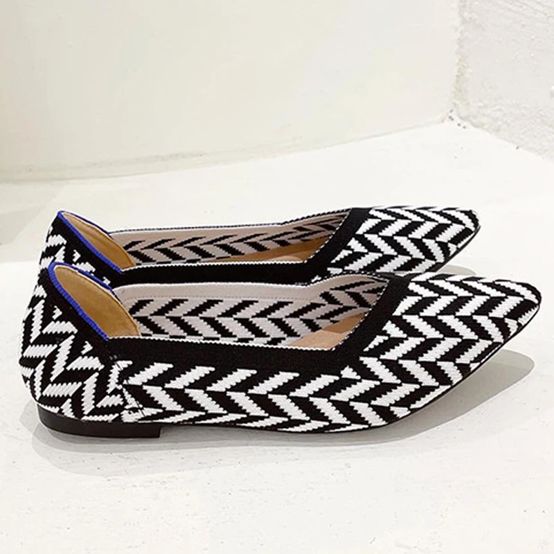 

Plus Size Flats Shoes Women Casual Slip on Loafers Breathable Soft Sole Mesh Spring Ladies Cute Shoes Feetwear Zapatos De Mujer