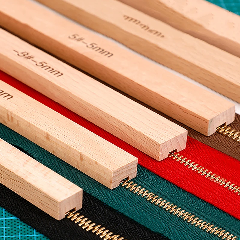 

Handmade Leather Tools DIY For 3# 5# Zipper Gluing Anti-overflow Ruler Wood Zipper Glue Tool Zipper Installation Assistant Tools
